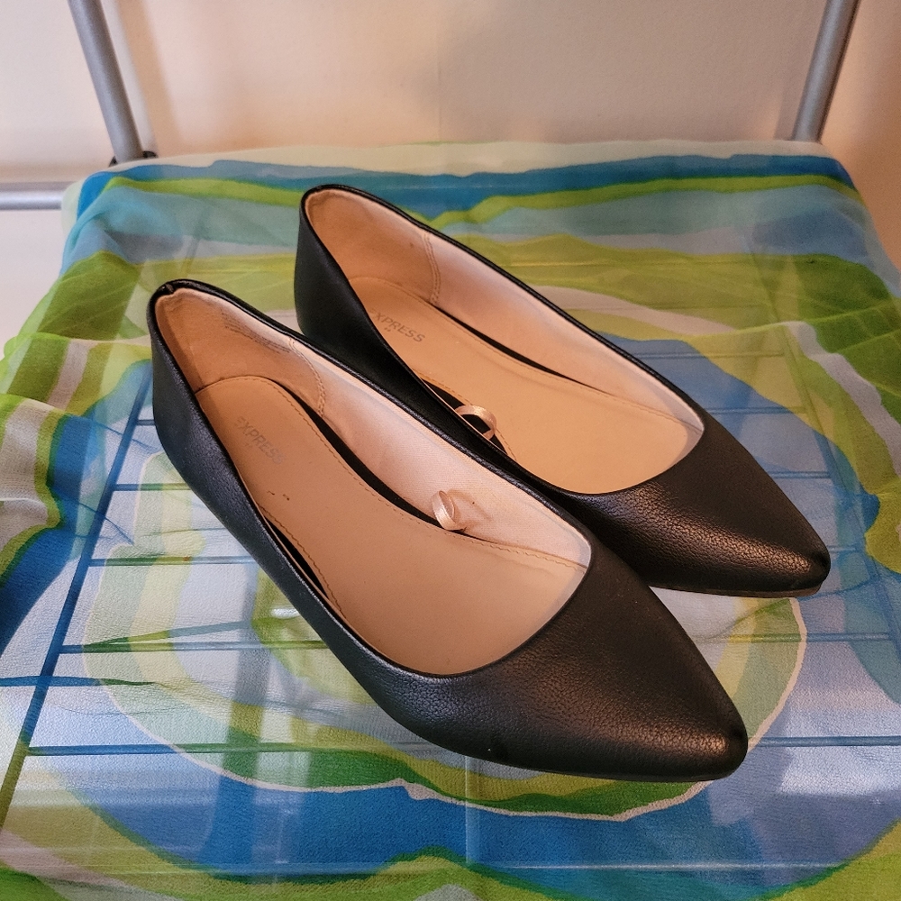 Black flats
